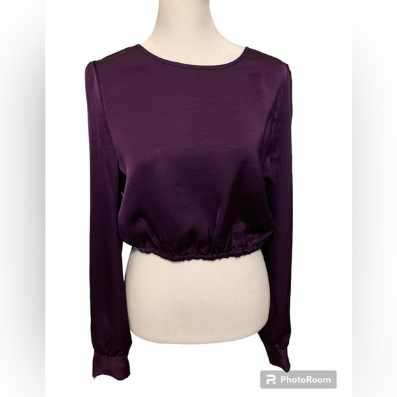 Revolve Purple Crop Top House of Harlow size Medium.  Soft, satin feel. NWOT - Picture 4 of 9